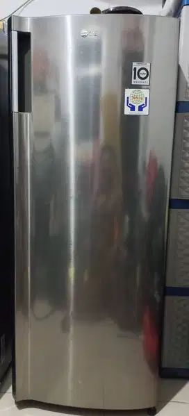 Frezer 6 rak merk LG