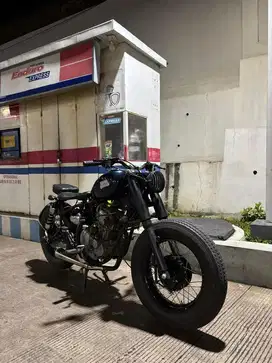 Custom Yamaha Scorpio 250
