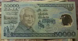 Uang Kuno Soeharto Edisi pertama 1993 Bahan Polymer Kondisi XF-VF