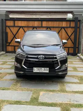 INNOVA VENTURER 2.4 A/T 2019
