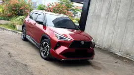 [ LOW KM ] Toyota Yaris Cross HEV S 1.5 GR CVT TSS AT Merah 2023/2024