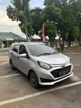 Daihatsu sigra type R 2017
