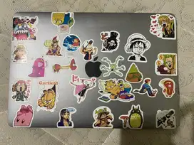 Macbook pro 2017 13 inch core i5 minus layar