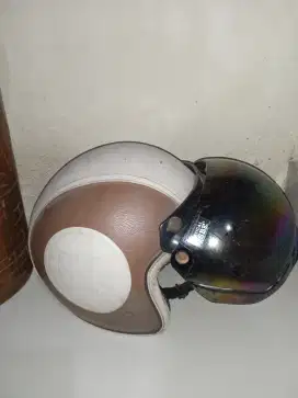 Helm bogo coklat