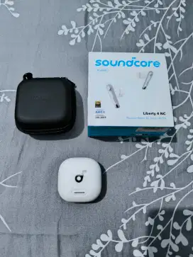 TWS/earphone soundcore by anker type liberty 4nc premium+fre case TWS