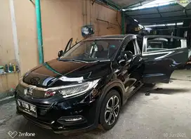 Dp 15 jt Honda HRV SE Plus CVT Matic 2020 Hitam Mulus