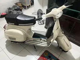 Vespa super 1977