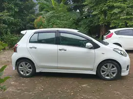 Toyota Yaris 2012 Bensin