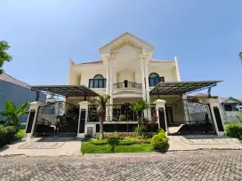 Dijual Rumah Villa Royal Pakuwon City