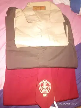 Seragam sekolah SD laki laki