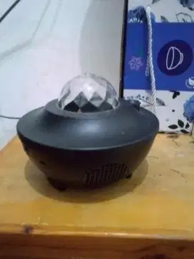 Speaker bluetooth led