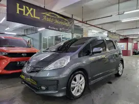 [TANGAN PERTAMA]HONDA JAZZ RS AT 2011 [E]