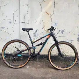 Polygon Siskiu T8 29 inch Rem Hydrolic