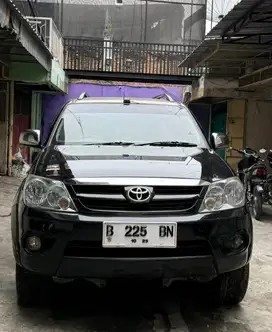 Fortuner 2.7 G bensin automatic 2005