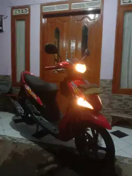 Yamaha Mio Sporty Asli Merah tahun 2006 Mulus Sehat Kondoman pabrik