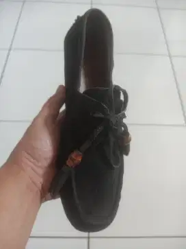 Sepatu Gucci slip on Suede size 41 - 7 Tunggal ( prelove ) mewah
