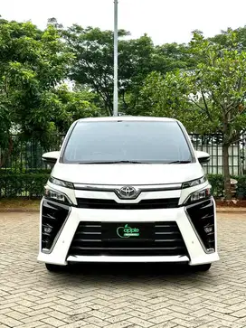 Toyota Voxy 2017 Tangan 1