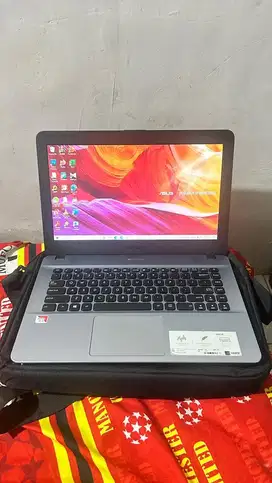 Asus X441B bekas bagus