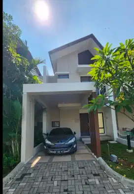 Dijual Rumah elite Di Podomoro Golf View