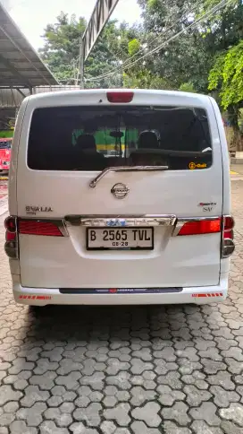 JUAL CEPAT NISSAN EVALIA SV/MT 2013 KM RENDAH TERAWAT SIAP PAKAI