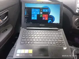 Notebook lenovo. Sudah SSD cepat banget