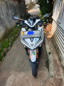 Vario 125 warna putih pajak panjang