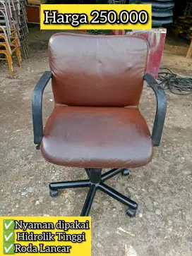 Kursi Kantor Bekas Merk Chairman