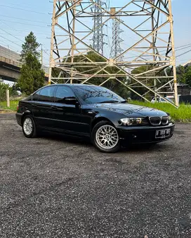 BMW E46 325i 2004 Black On Black Almost Perfect Condition