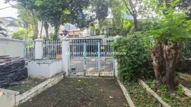 Rumah Lama Posisi Hook Lokasi Prime di Jl Karang Asem 1 Kuningan