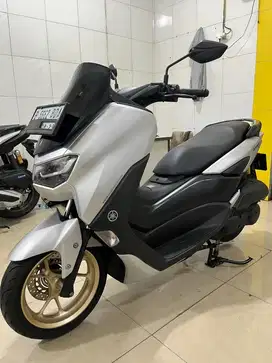 NMAX KEYLESS 2021 PAJAK HIDUP PLAT B DKI GRESS MESIN OKE BODY MULUS