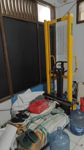 Hand Forklif Manual