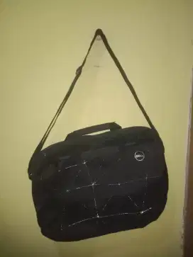 Ori & No Minus - Tas laptop dell like new!
