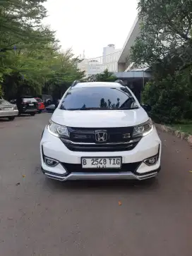 KM 34 RB, Honda BRV E Prestige CVT 2019 Putih BR-V