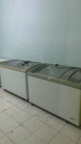 Freezer Sleding Kaca