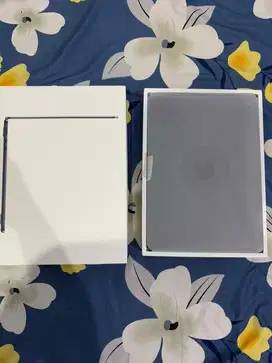 Macbook Air M2 16/256 like new ibox garansi panjang