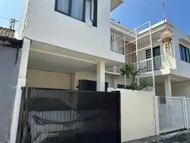 Di Sewakan dan bisa di nego loh !!!