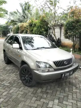 Toyota Harrier AWD 3.0