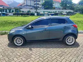 Mazda 2 2011 Bensin