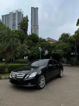 Mercedes Benz / Mercy E200 2010