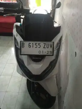 Dijual pcx 2024 warna putih mutiara