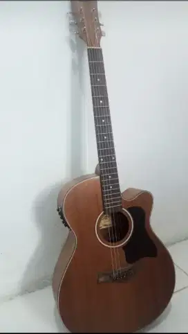 Gitar akustik cowboy