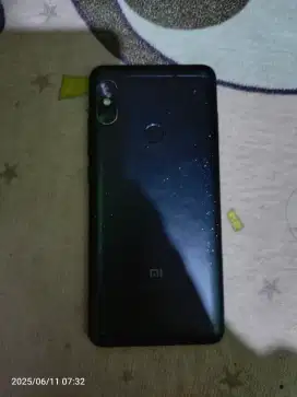 Redmi note 5 4/64 hp dan kabel