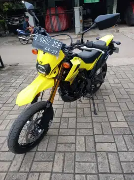 Dtracker 2022 kuning se