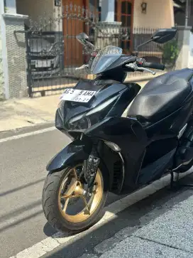 Bismillah jual cepat motor yamaha aerox tahun 2022