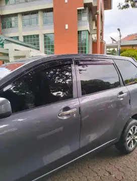 Pusat penjualan kaca film mobil harga murah ada disini