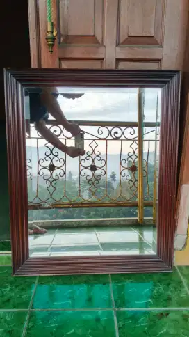 Cermin Kayu Jati