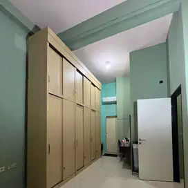 Villa 2,5 Lantai Siap Huni Komplek Golden Vizta 1