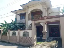 Rumah mewah luas mangkubumen banjarsari solo dijual cepat
