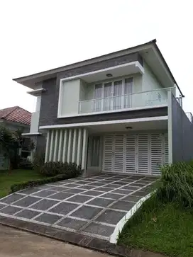 Jual Rumah View Gunung Di Sentul City Depan Taman