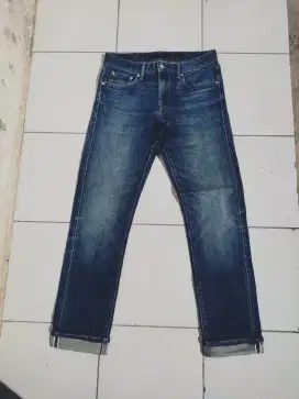 Celana Uniqlo Selvedge Jeans